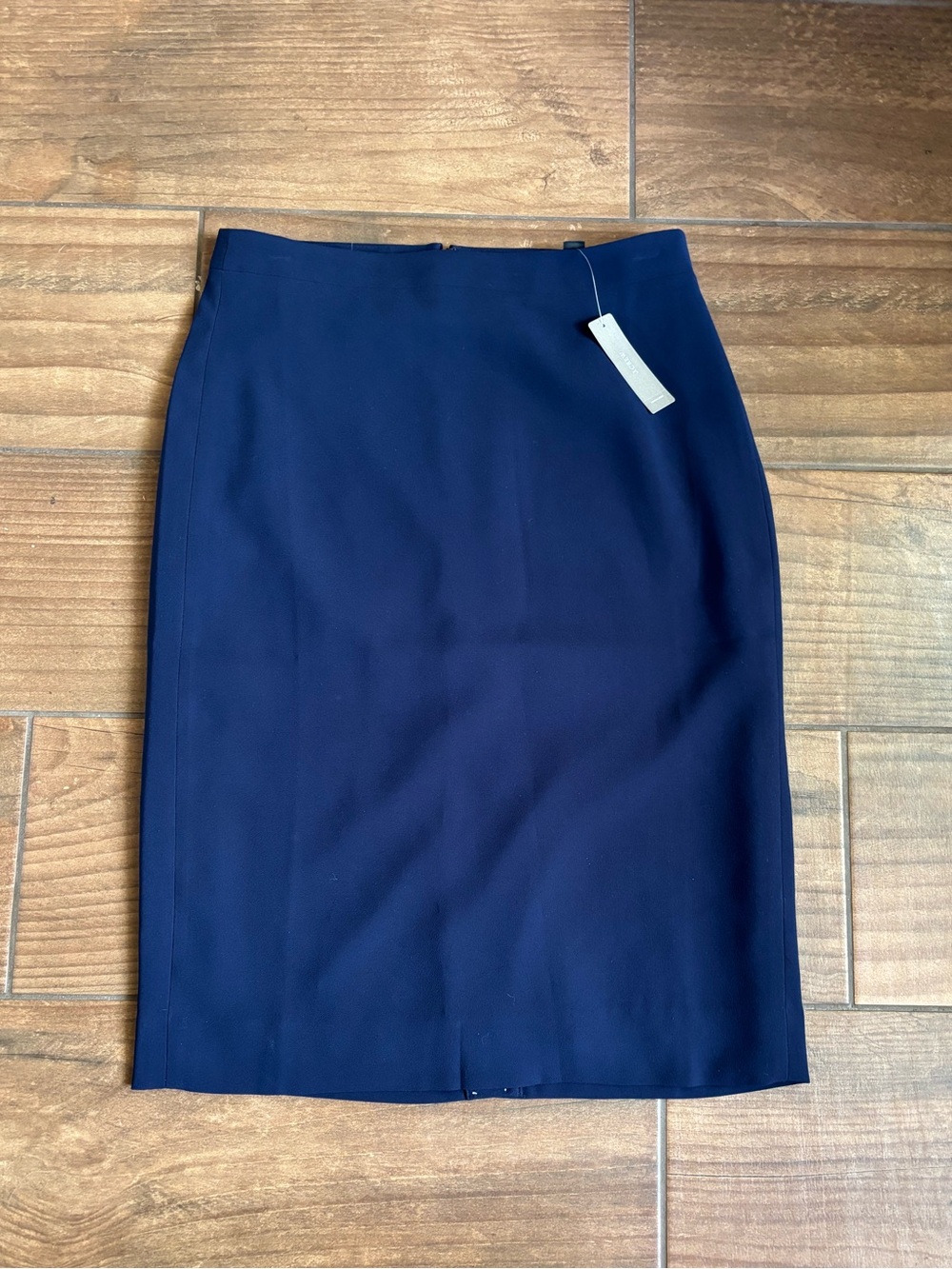 J.Crew Navy Blue Pencil Skirt Size 6 NWT Classic Career Workwear Midi